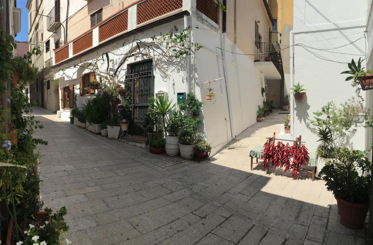 La Gemma Nel Borgo B&B Термоли Экстерьер фото